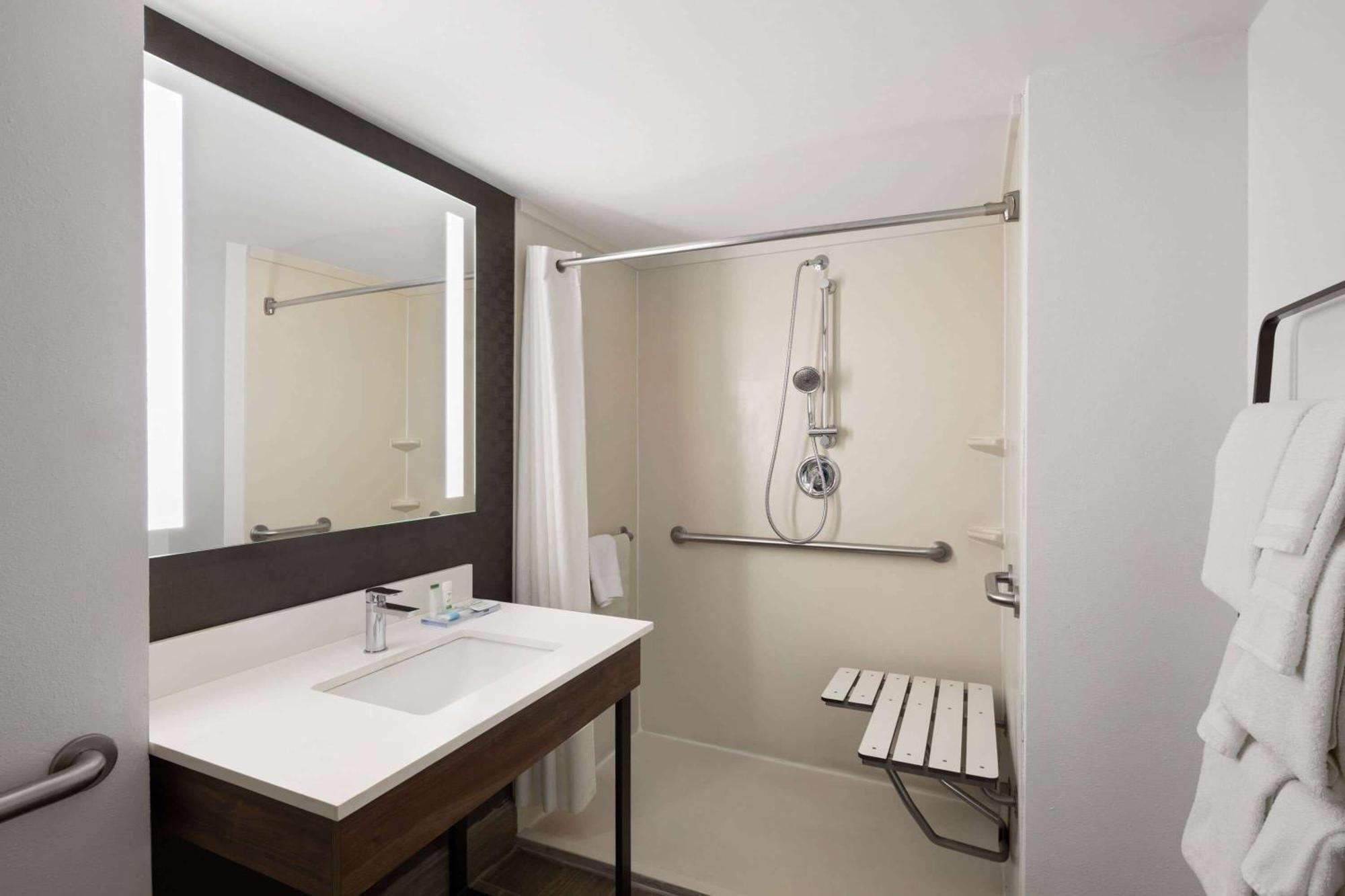 Hotel La Quinta By Wyndham 3*